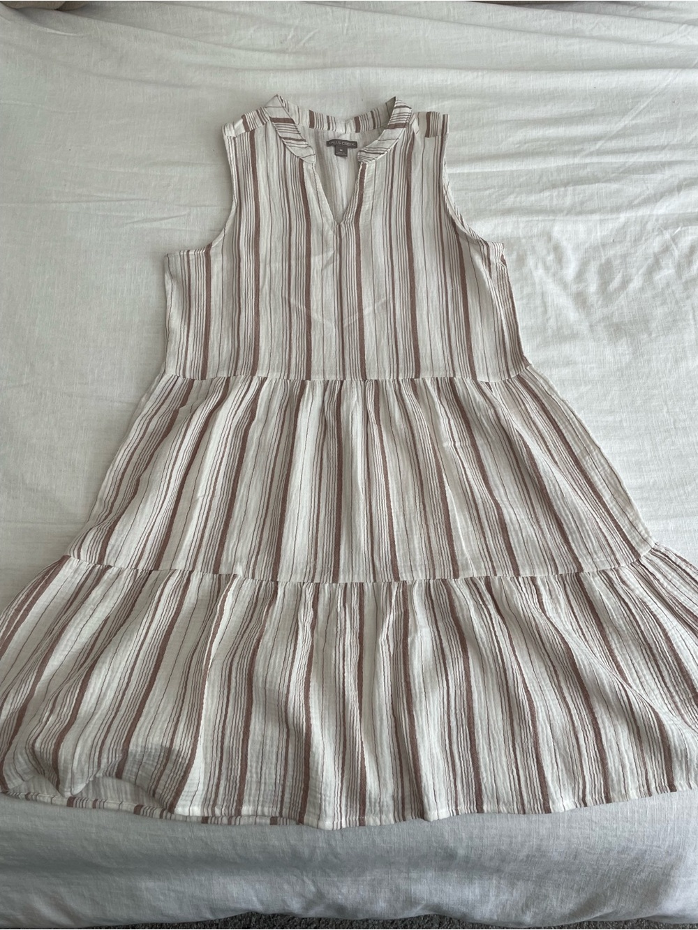 Women’s Linen Sleeveless Tiered Stripe Dress - White & Brown